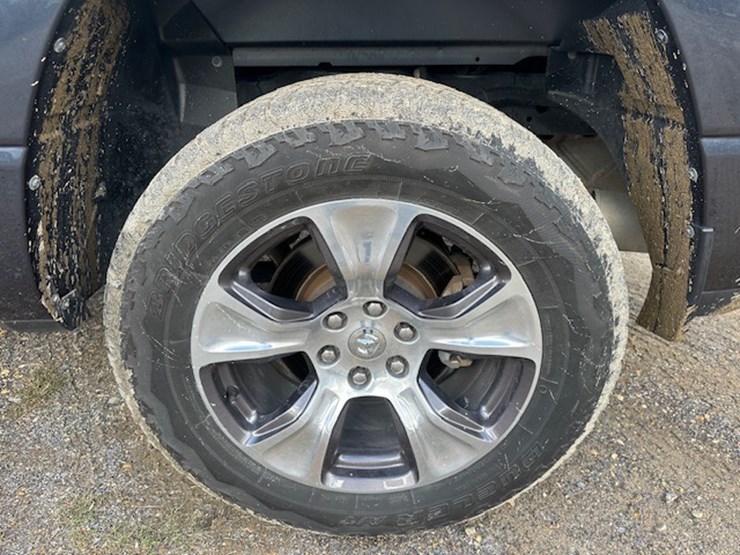 dodge-ram-1500-image-12