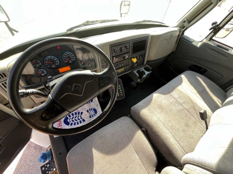 international-durastar-4300-image-19