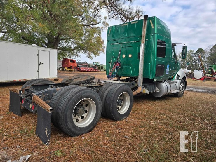 2013-international-prostar-image-4