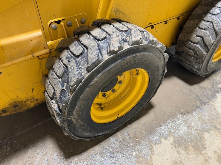 john-deere-260-image-15