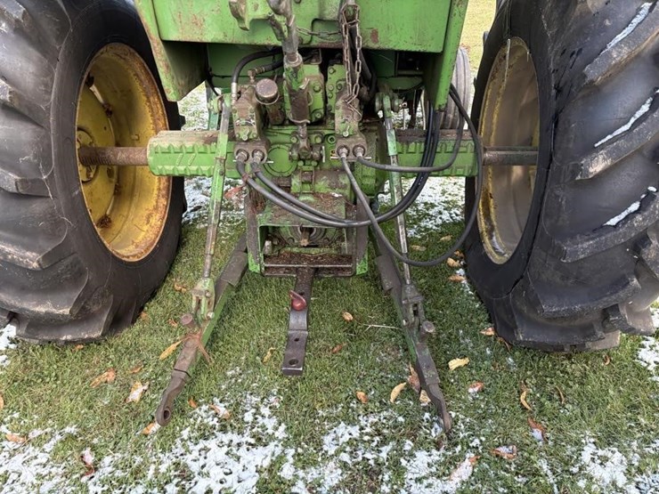 john-deere-4030-image-8