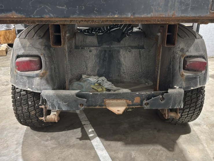 #2351-•-electric-golf-cart*-image-12