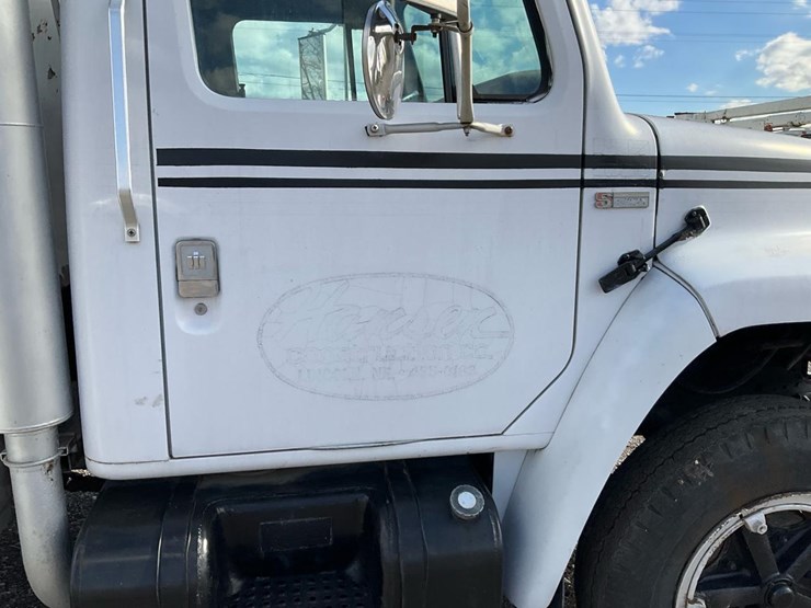 international-1854s-image-62