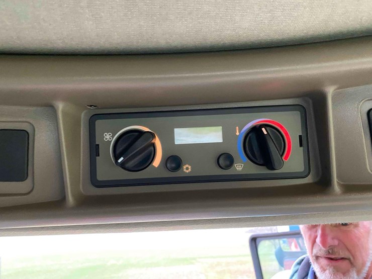 case-ih-8010-image-89