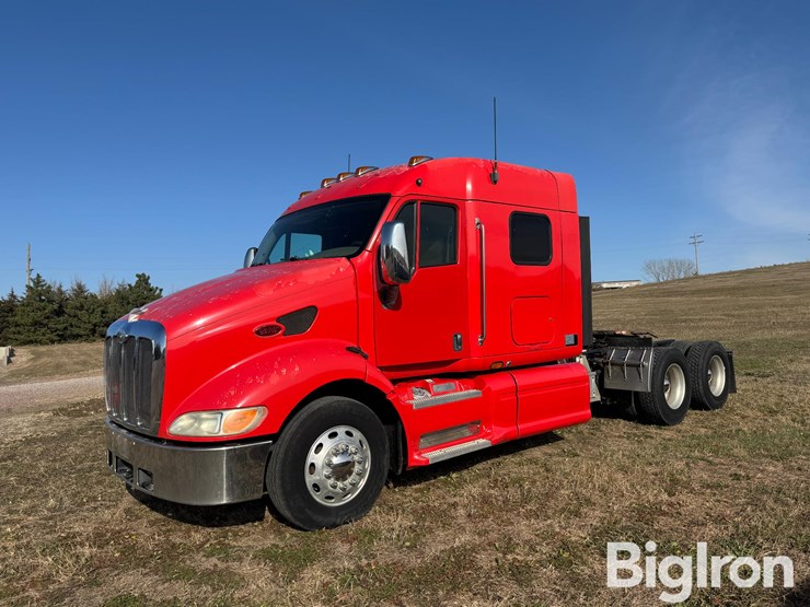 2006-peterbilt-387-image-1