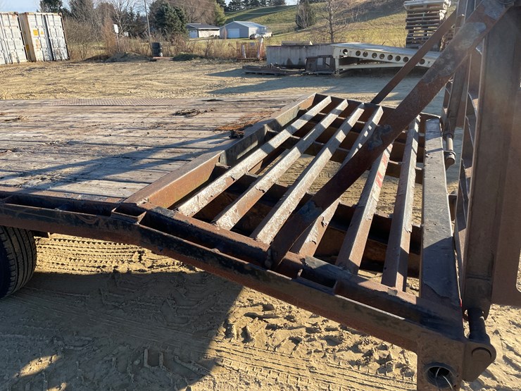 #1005-•-2008-r-and-w-24'-deck-over-trailer-(has-wi-title)-image-8