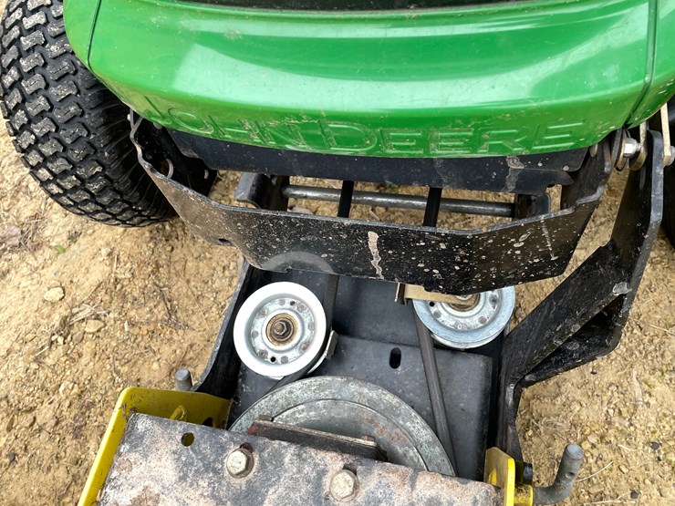 john-deere-x300-image-44