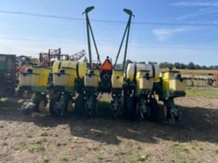 john-deere-7200-image-3