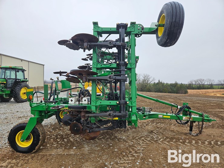 2009-john-deere-2510h-image-4