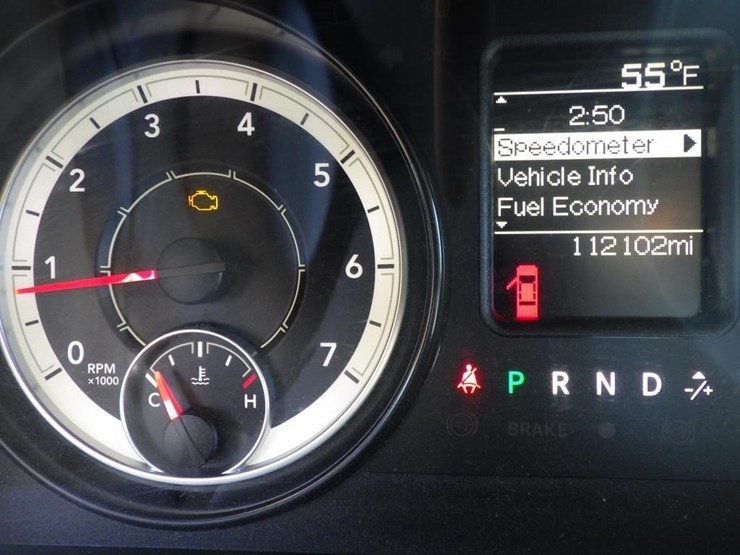 2016-dodge-1500-image-14