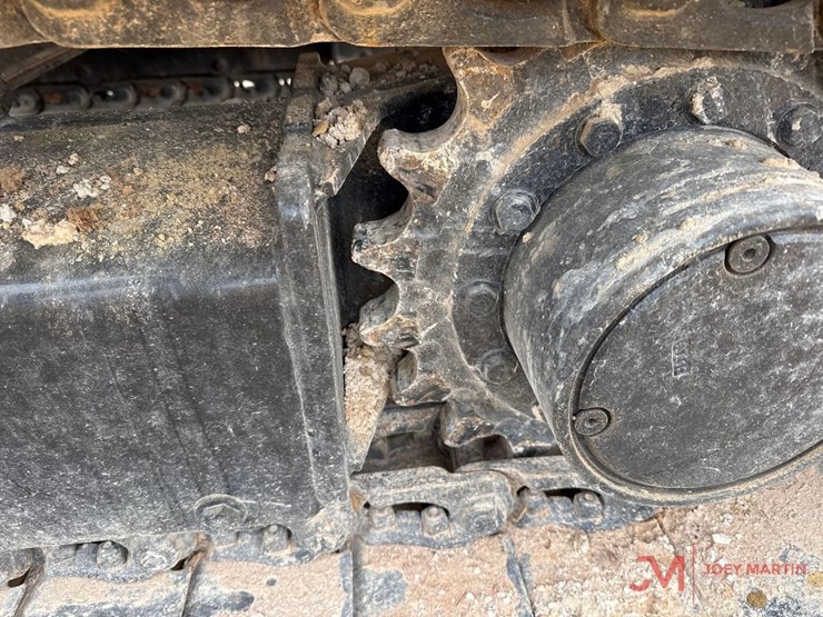 caterpillar-305.5e-image-18