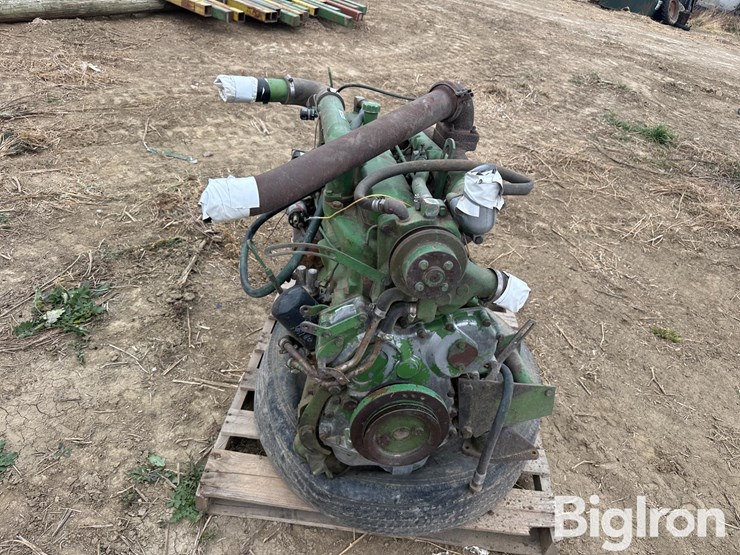 john-deere-329-image-2