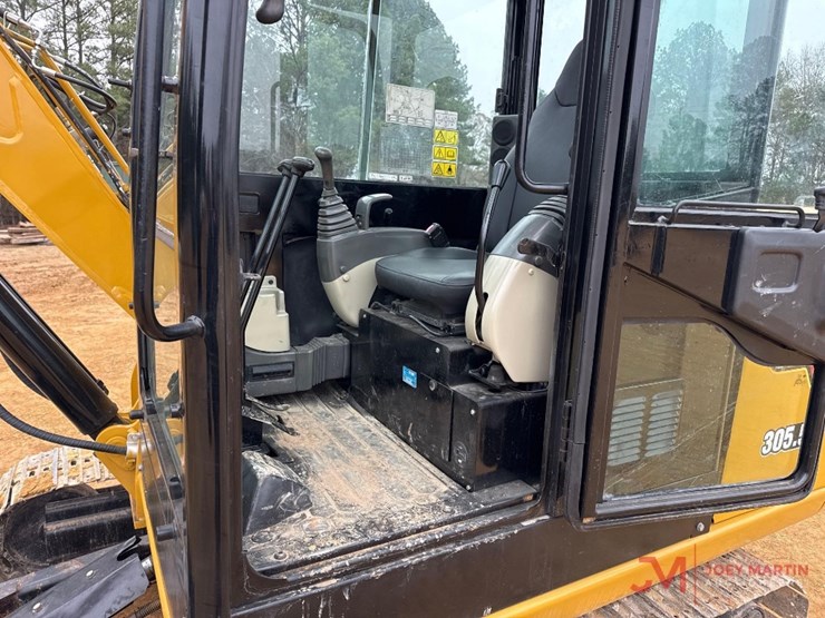 caterpillar-305.5e-image-19