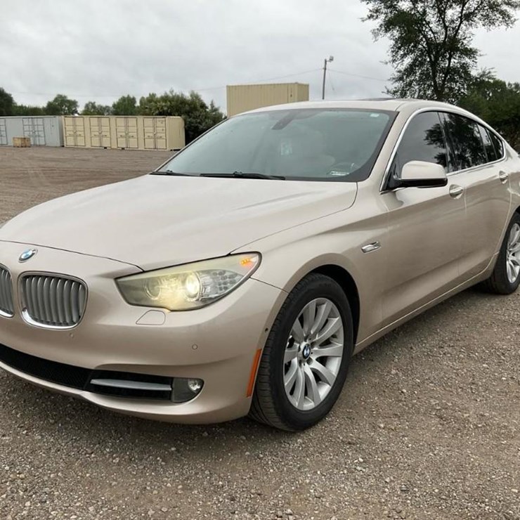 #2053 • 2010 BMW 550GT Car*