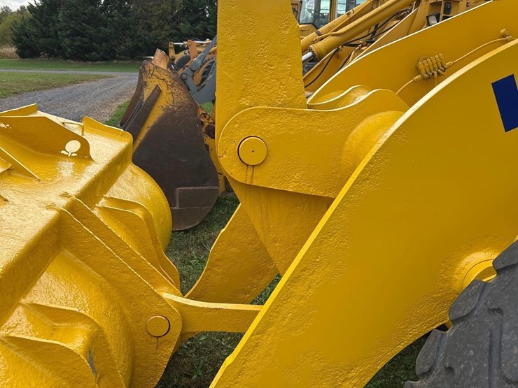 komatsu-wa250-image-11