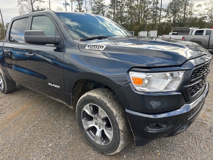 dodge-ram-1500-image-18