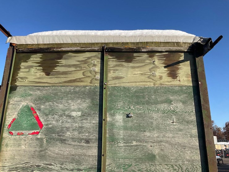 #2300-•-sawdust-trailer-image-12