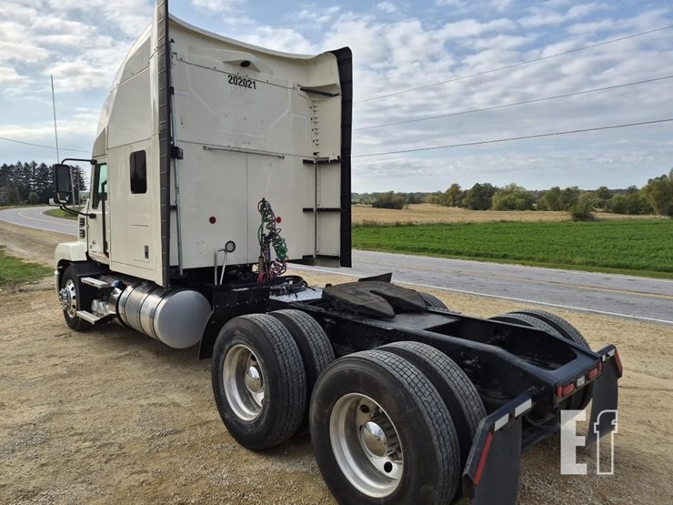 2024-mack-anthem-64t-image-11