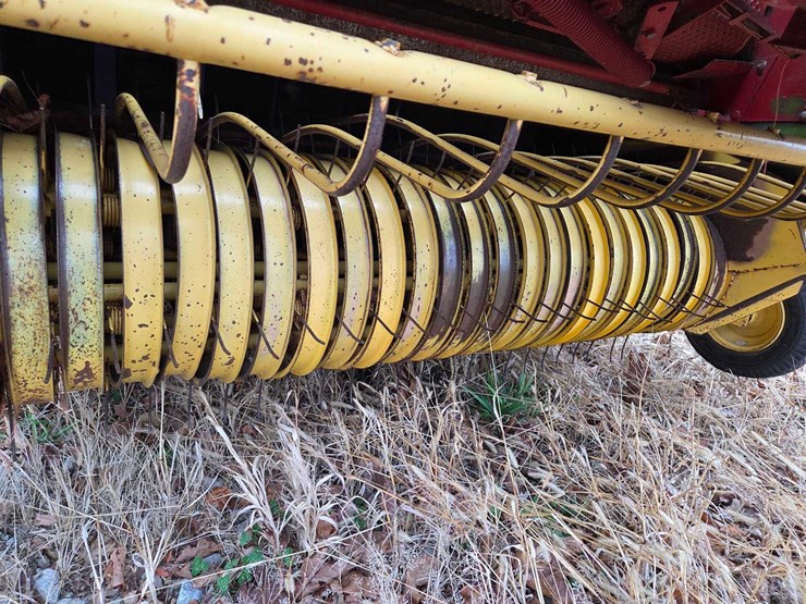 new-holland-664-image-33