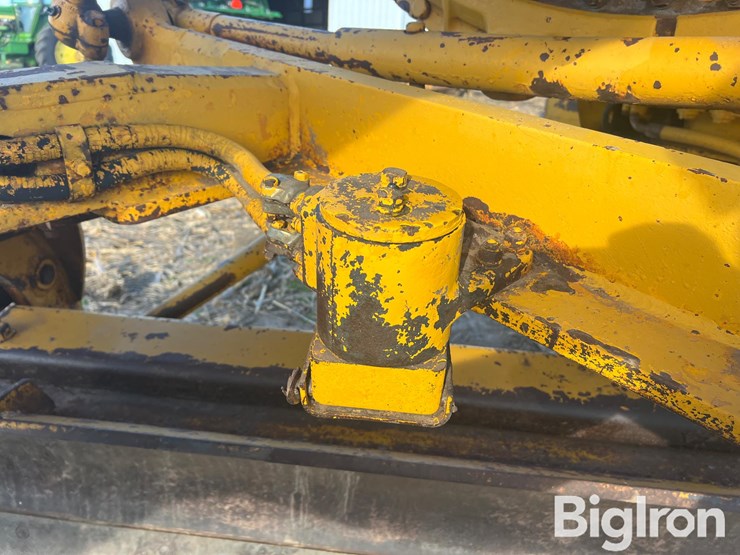 caterpillar-12g-image-13