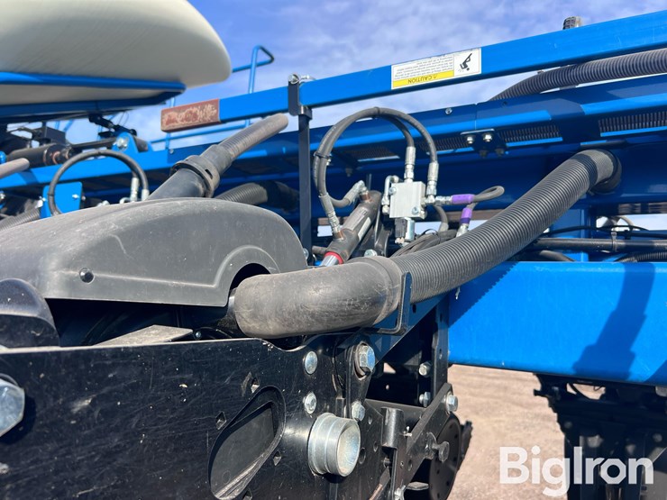 2020-kinze-3660-image-16