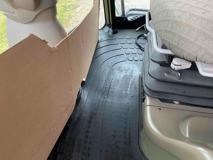 case-ih-8010-image-79