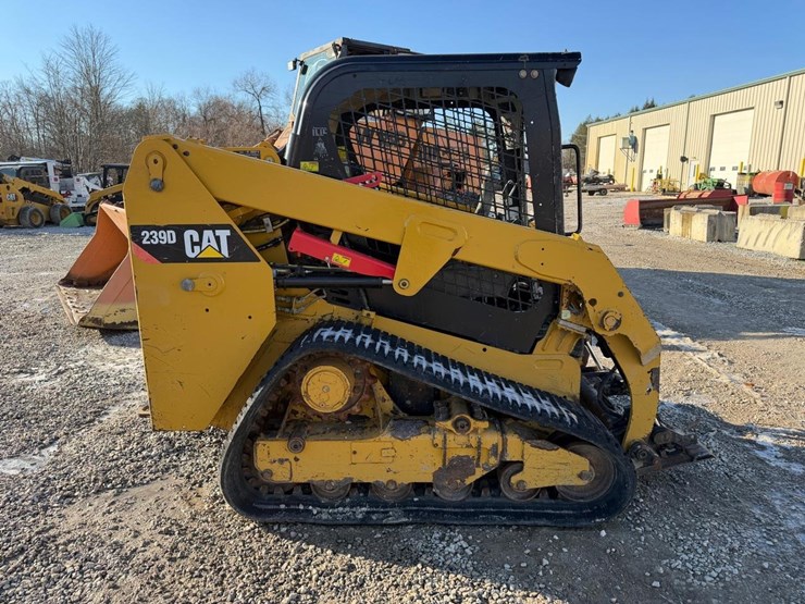caterpillar-239d-image-6