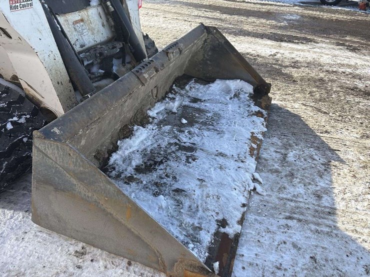 2018-bobcat-t740-image-12