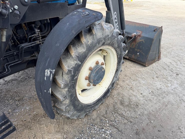 new-holland-3930-image-19