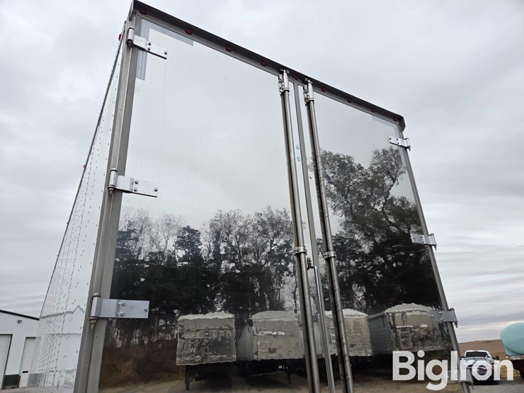 2017-utility-van-image-14