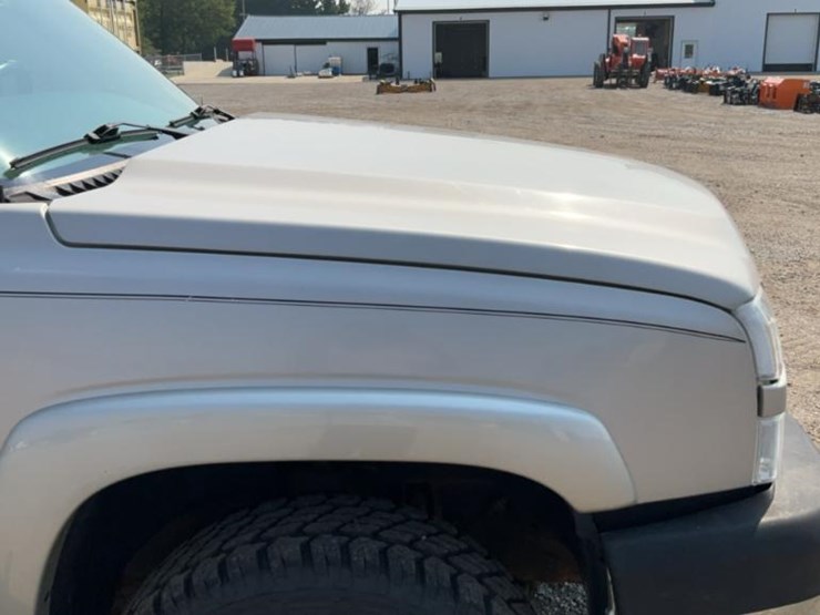 2005-chevrolet-silverado-2500hd-image-52