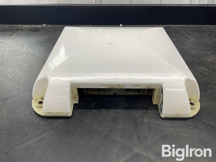 2021-holland-700-image-4