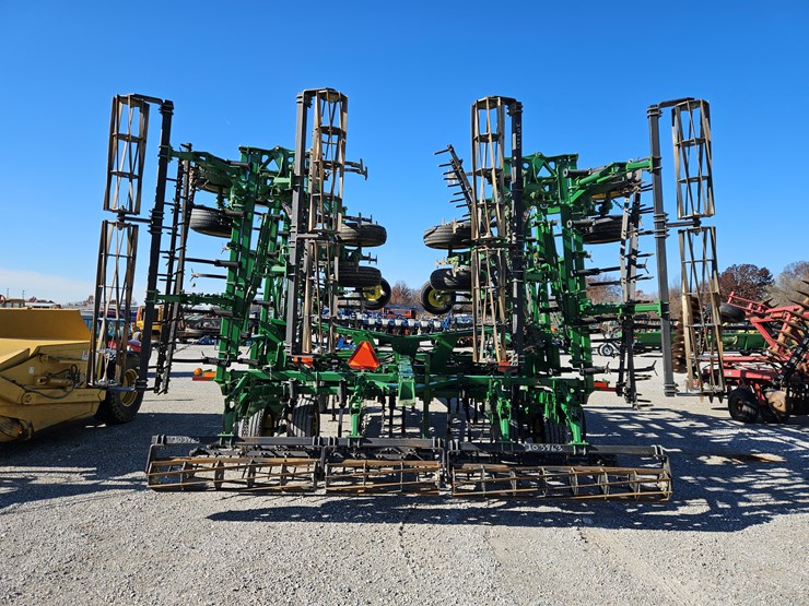 john-deere-2210-image-9