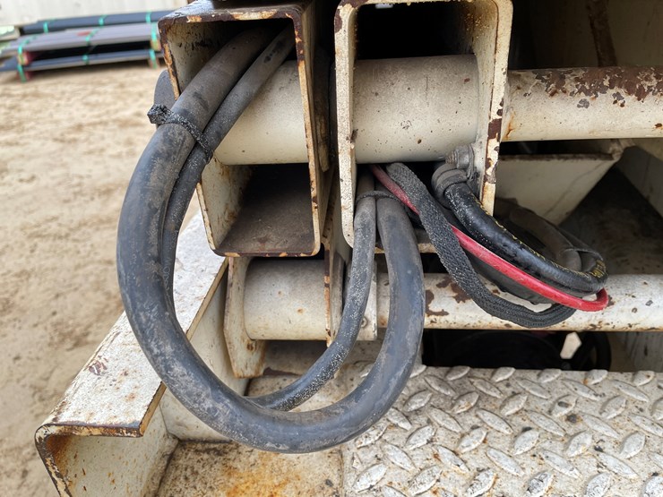 #301-•-terex-scissor-lift-image-26