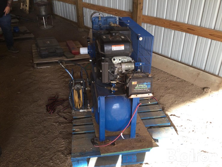 quincy-qp7.5-gas-powered-air-compressor-image-4