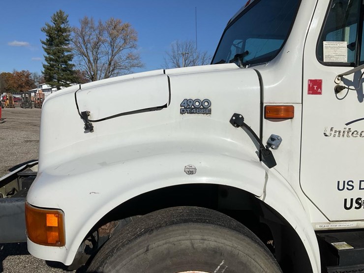2001-international-4900-image-15