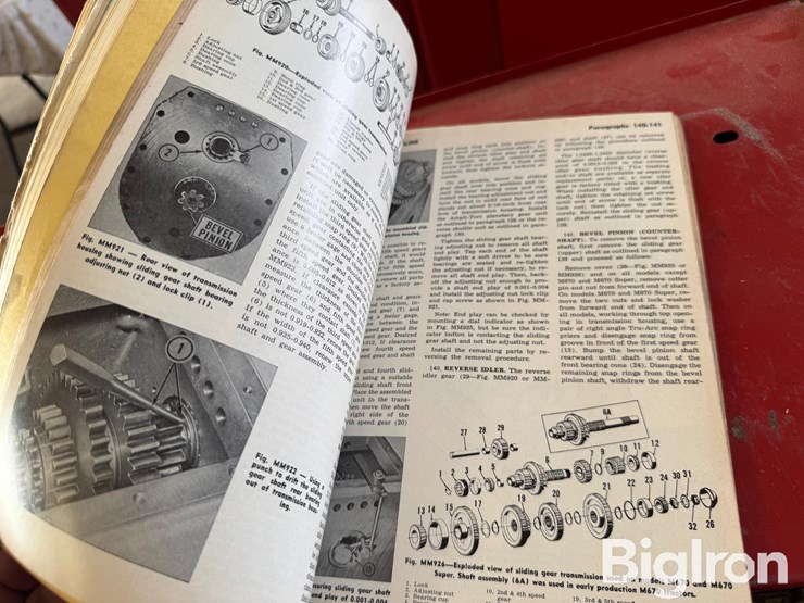 i&t-shop-service-white-parts-book-image-9