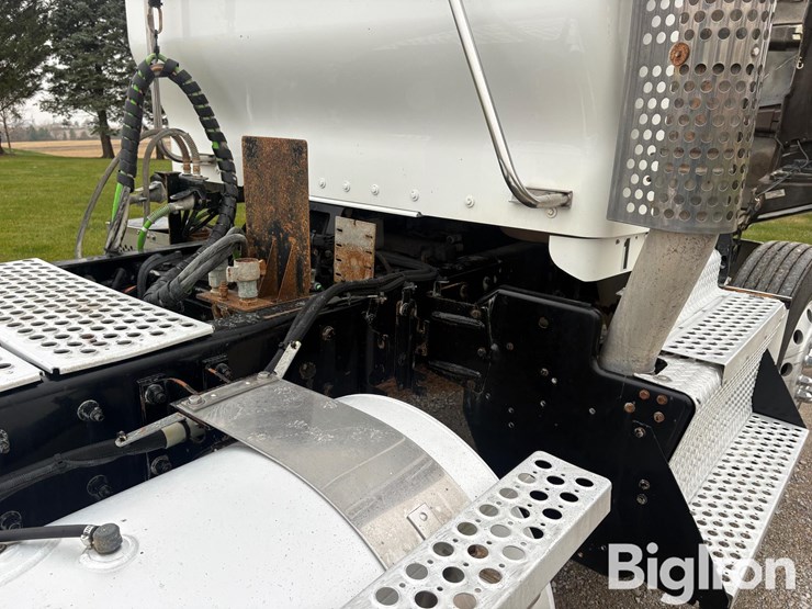 kenworth-t800-image-9