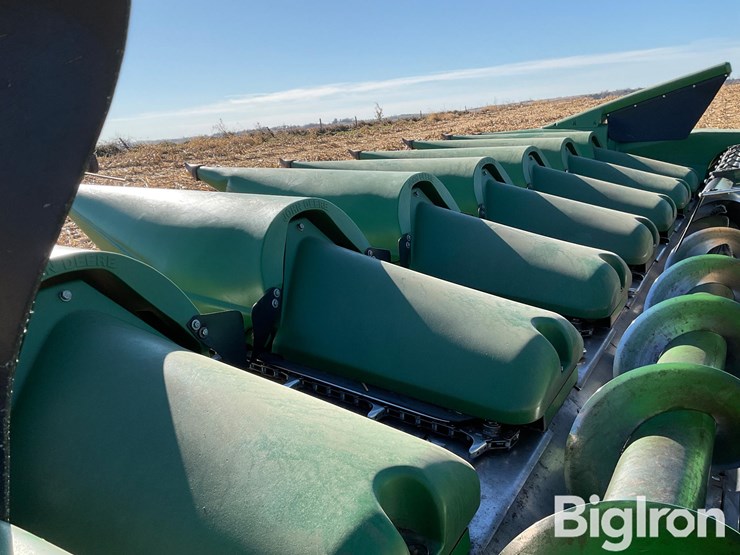 john-deere-843-image-12