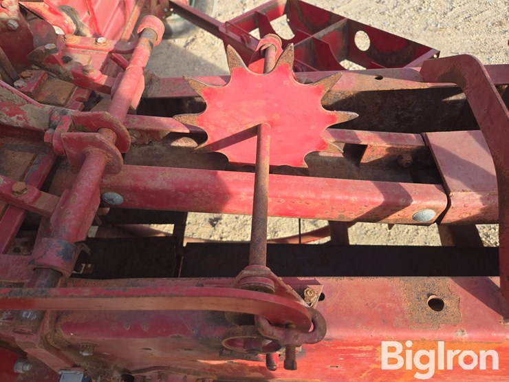 new-holland-315-image-18