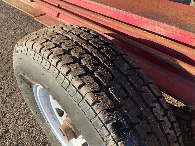 #2300-•-sawdust-trailer-image-21