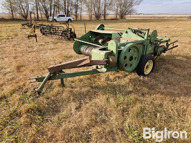 john-deere-14t-image-1