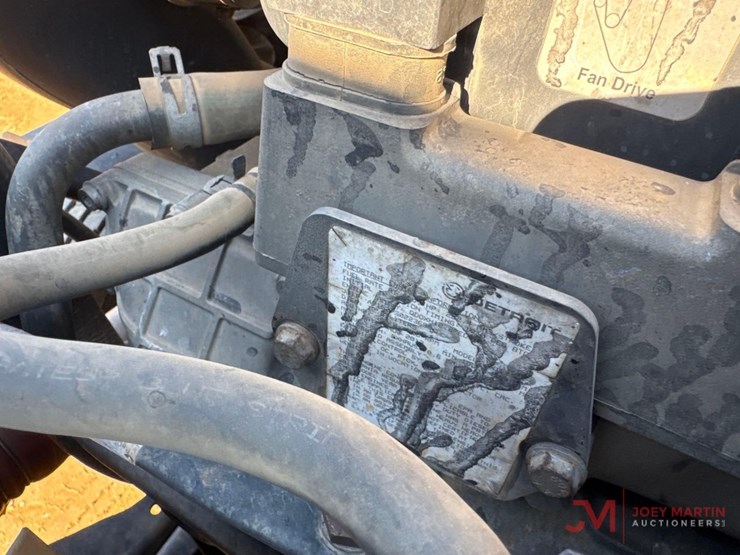 2014-freightliner-cascadia-evolution-day-cab-truck-tractor-image-16