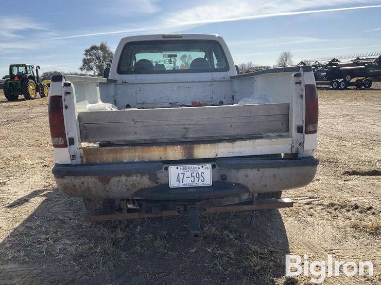 ford-f350-xl-image-6