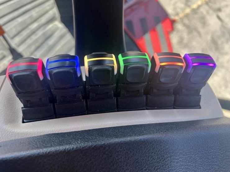 #155-•-2023-steiger-500rt-cvt-image-35