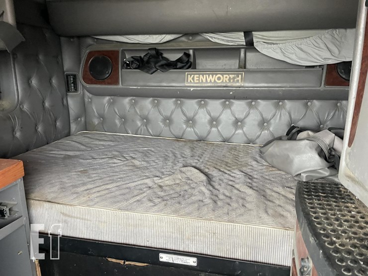 kenworth-t2000-image-24