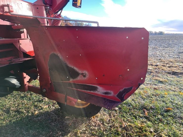 new-holland-1431-image-37