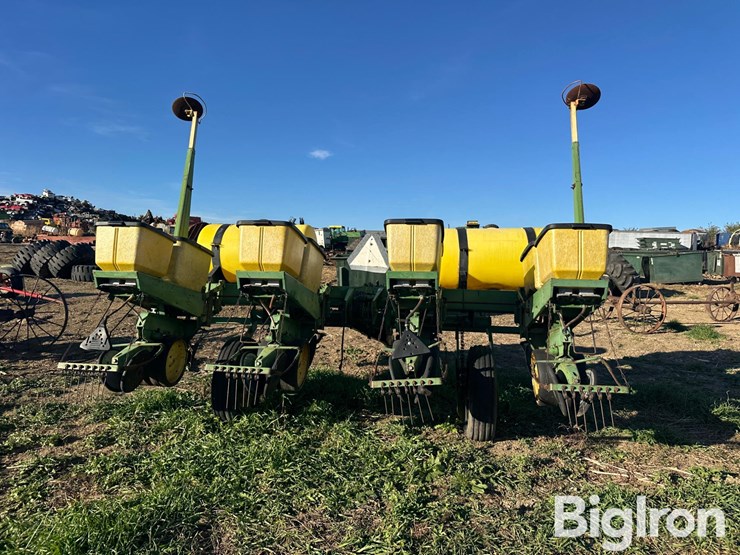 john-deere-7000-image-6