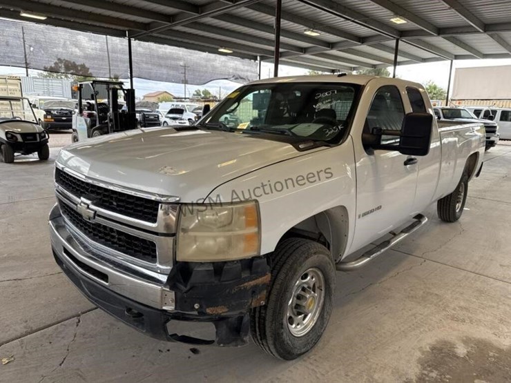 chevrolet-silverado-2500hd-image-4