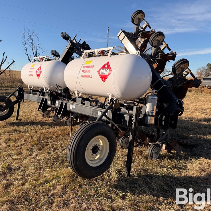 2024 MOORE-BUILT 12R30